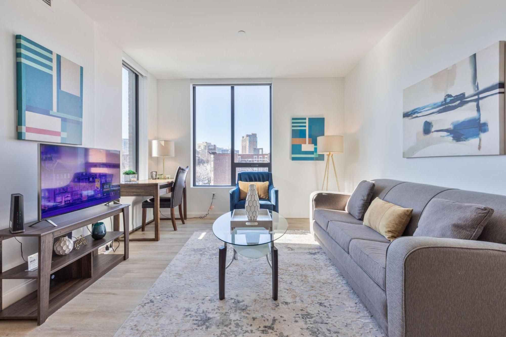 Luxury With Kitchen And Gym Apartment *