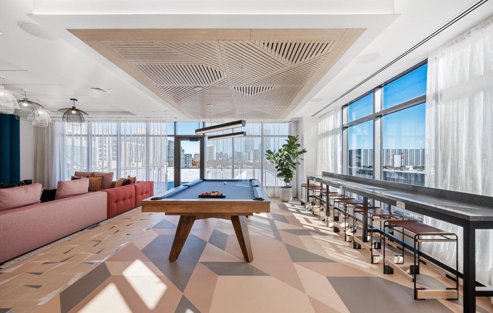 Luxury With Kitchen And Gym * Boston