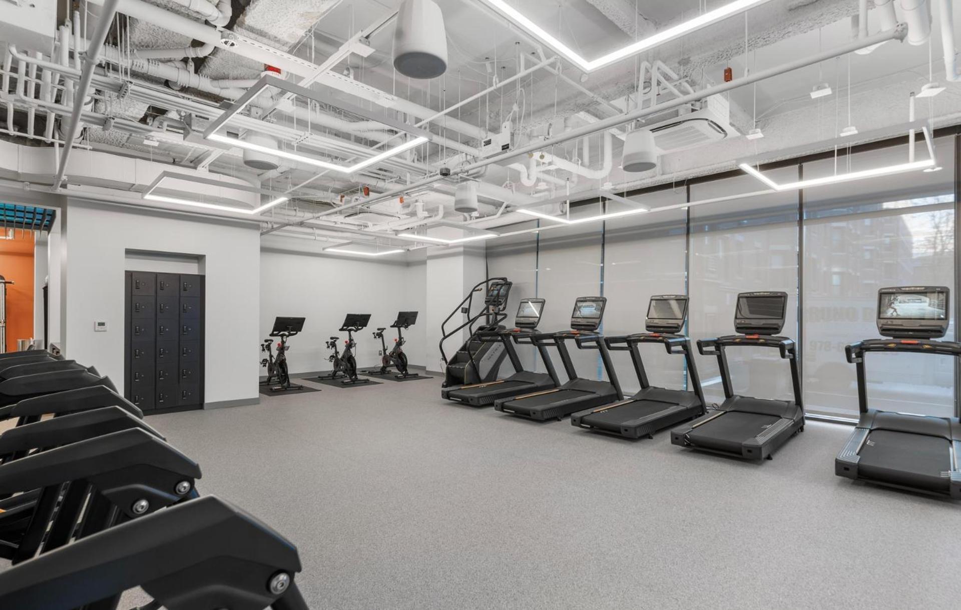 Luxury With Kitchen And Gym Boston
